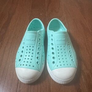 Toddler girl natives